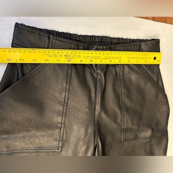 SPANX women’s black faux leather jogger pull on pants with front pockets Sz-L. - Picture 11 of 13
